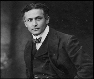 Harry Houdini, Magician & Escape Artist - MagicTrickCollection.net - Magic Trick Collection - Rare & Vintage Magic Tricks - Collectible Magic Tricks, Antique Magic Apparatus